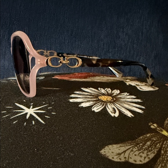 The Coach Tea Rose Sunglasses in Pink with a Gray Gradient Lens - with case!! - Picture 2 of 8